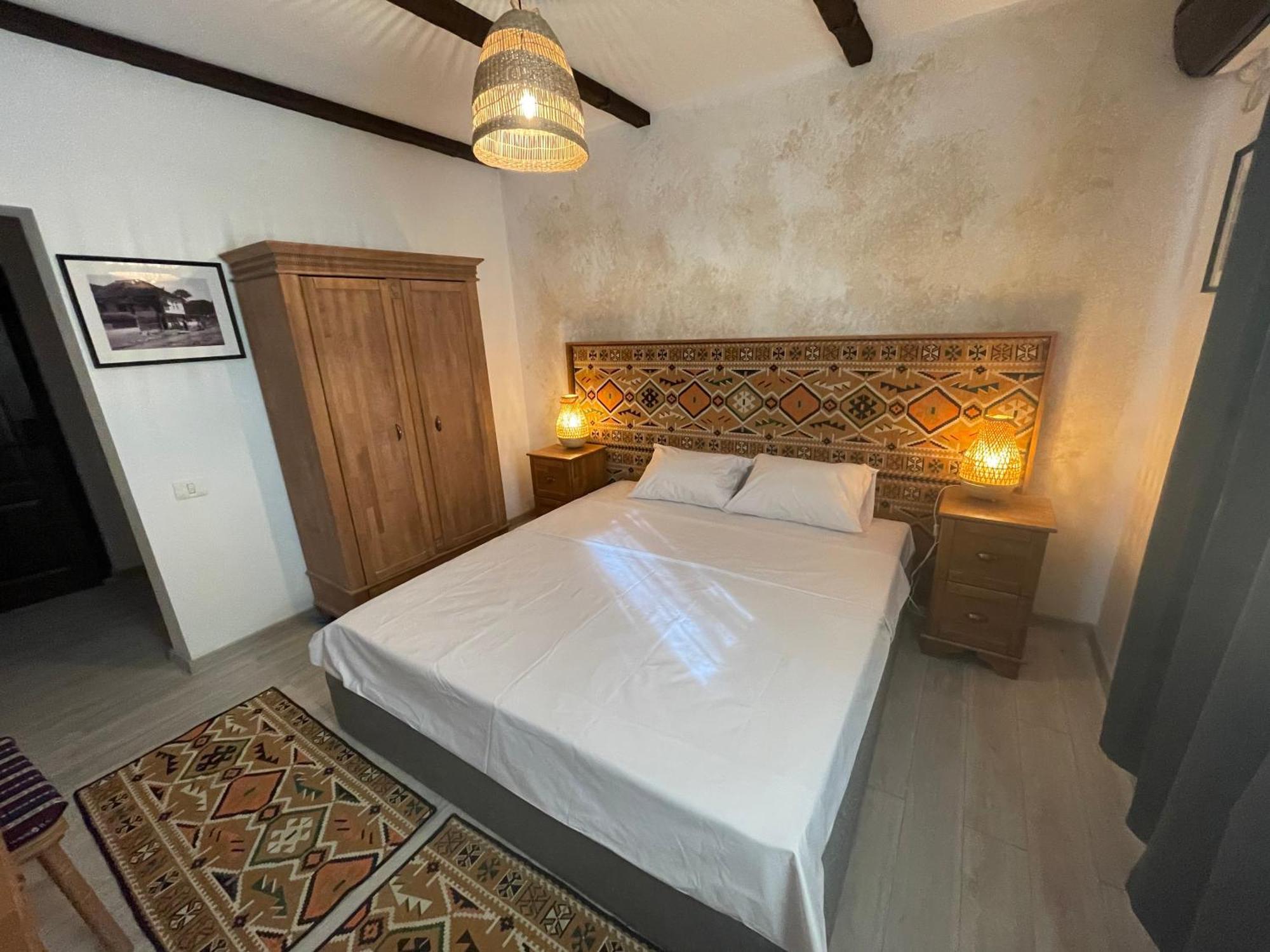 Hotel Casa Romaneasca 오토페니 외부 사진
